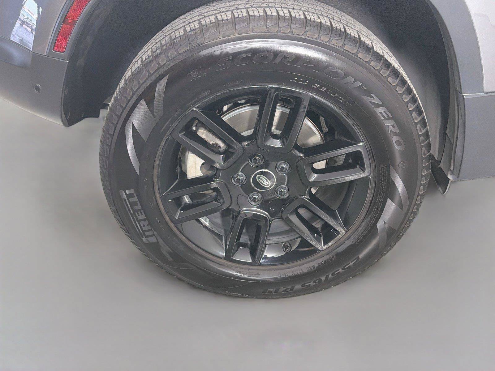 Used 2023 Land Rover Defender 110 S AWD/4WD image 30