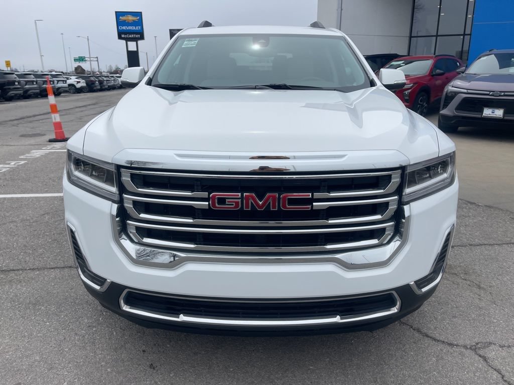 Used 2023 GMC Acadia SLE w/ Driver Convenience Package FWD image 2