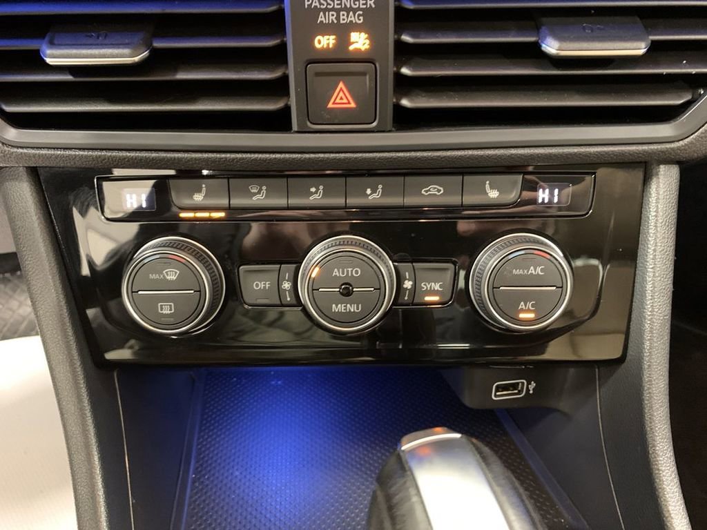 Used 2019 Volkswagen Jetta SEL FWD image 16