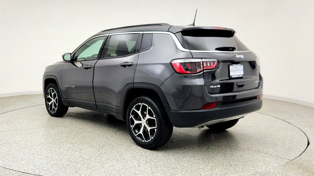 Used 2024 Jeep Compass Limited AWD/4WD image 7