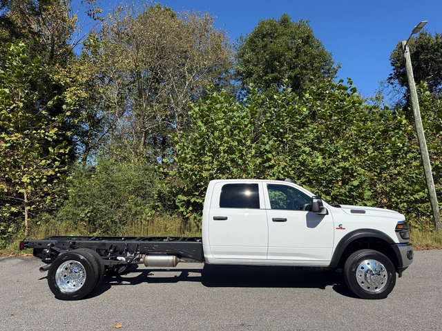 New 2026 RAM 5500 Tradesman image 6