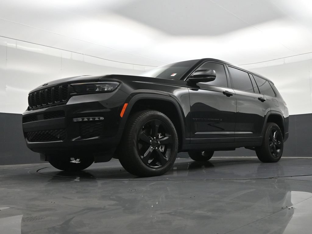 Used 2025 Jeep Grand Cherokee L Limited w/ Luxury Tech Group II RWD image 24