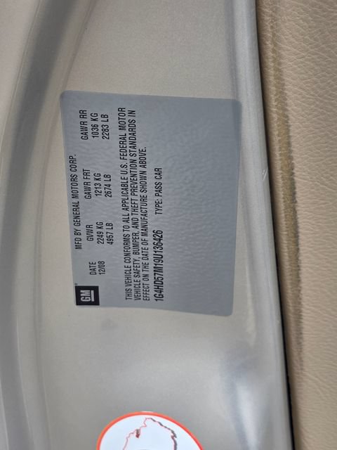 Used 2009 Buick Lucerne CXL FWD image 24