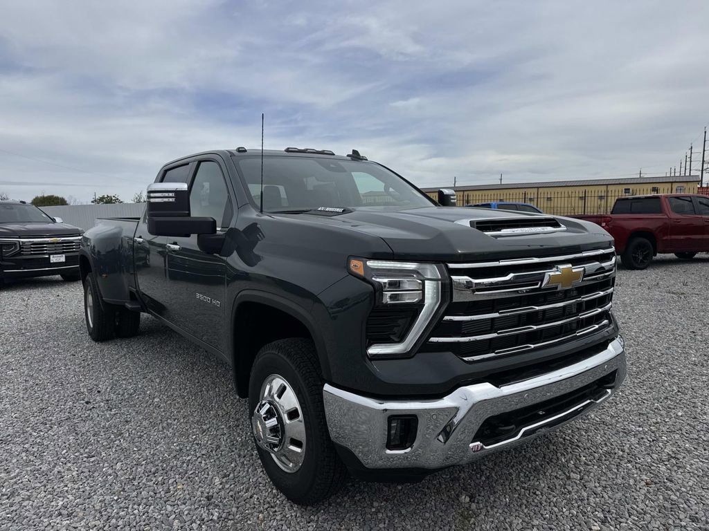 New 2026 Chevrolet Silverado 3500 LTZ w/ LTZ Plus Package AWD/4WD video 1
