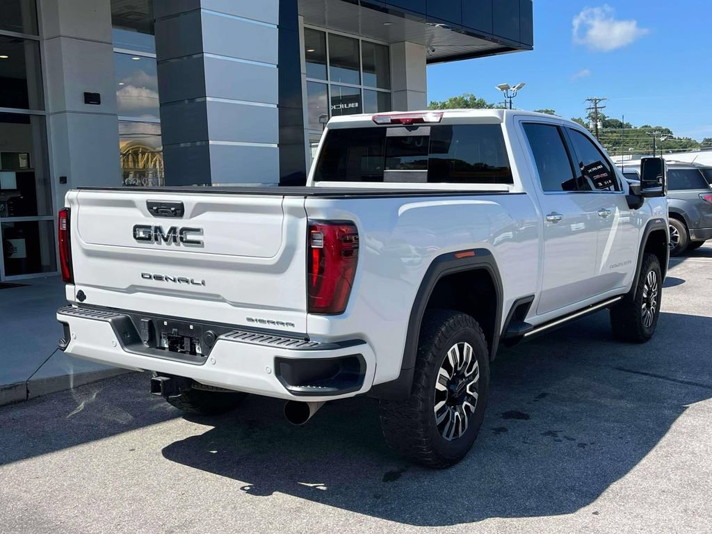 Used 2025 GMC Sierra 2500 Denali Ultimate AWD/4WD image 3