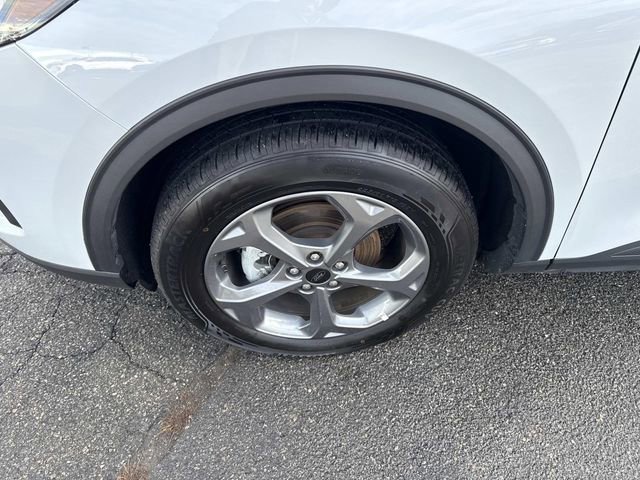 Certified 2025 Ford Escape ST-Line Select image 11