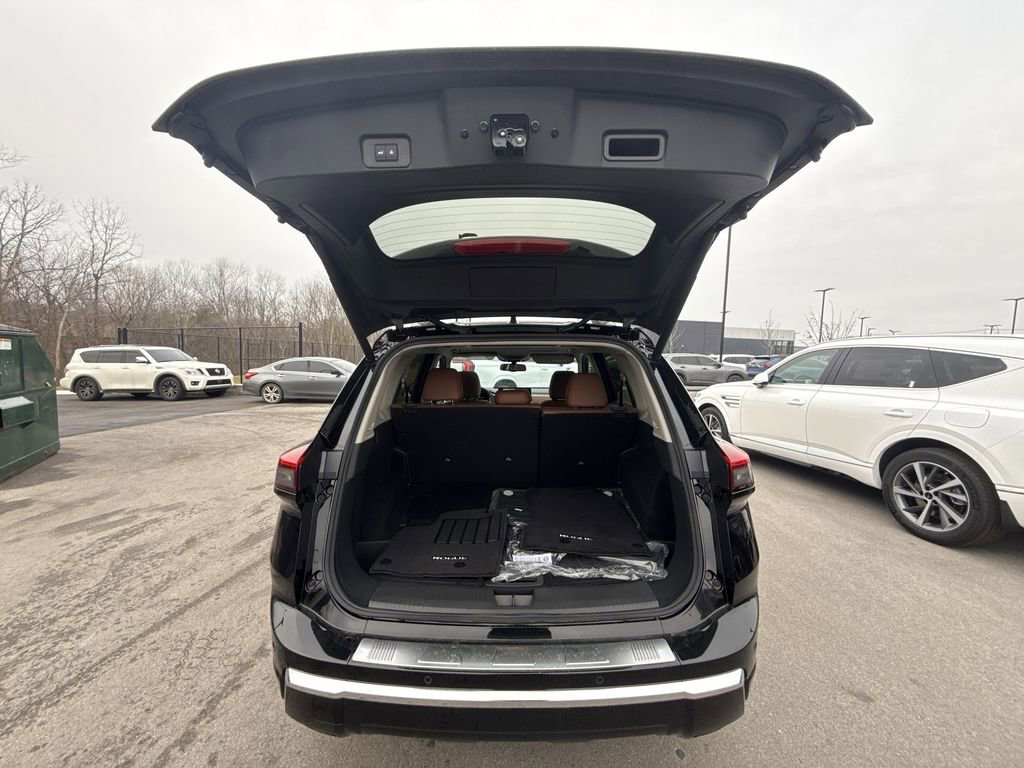 Certified 2026 Nissan Rogue Platinum w/ Platinum Premium Package image 23
