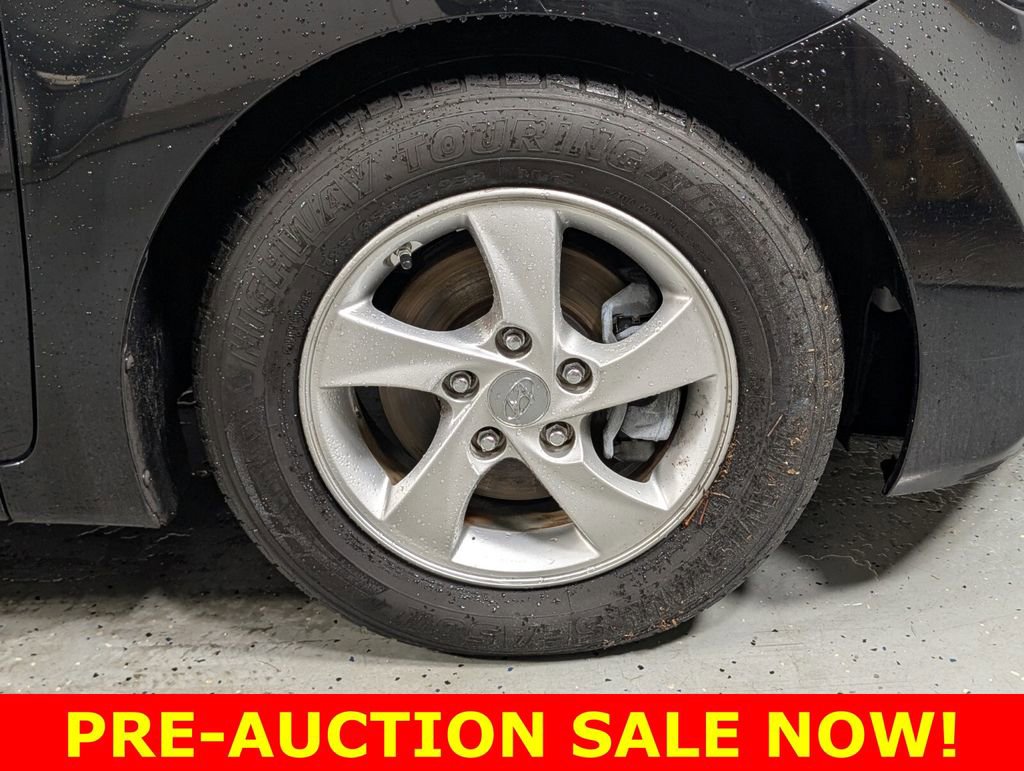 Used 2015 Hyundai Elantra SE image 9