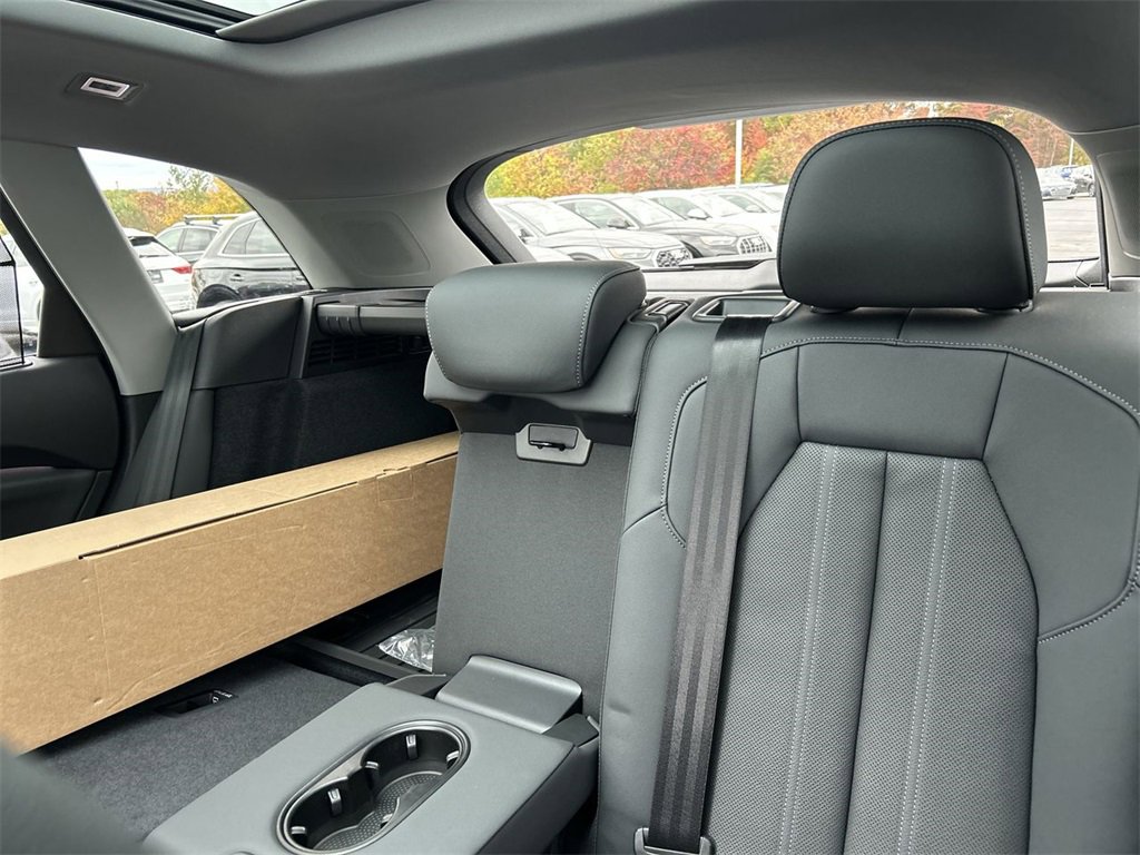 New 2025 Audi Q5 Prestige image 32