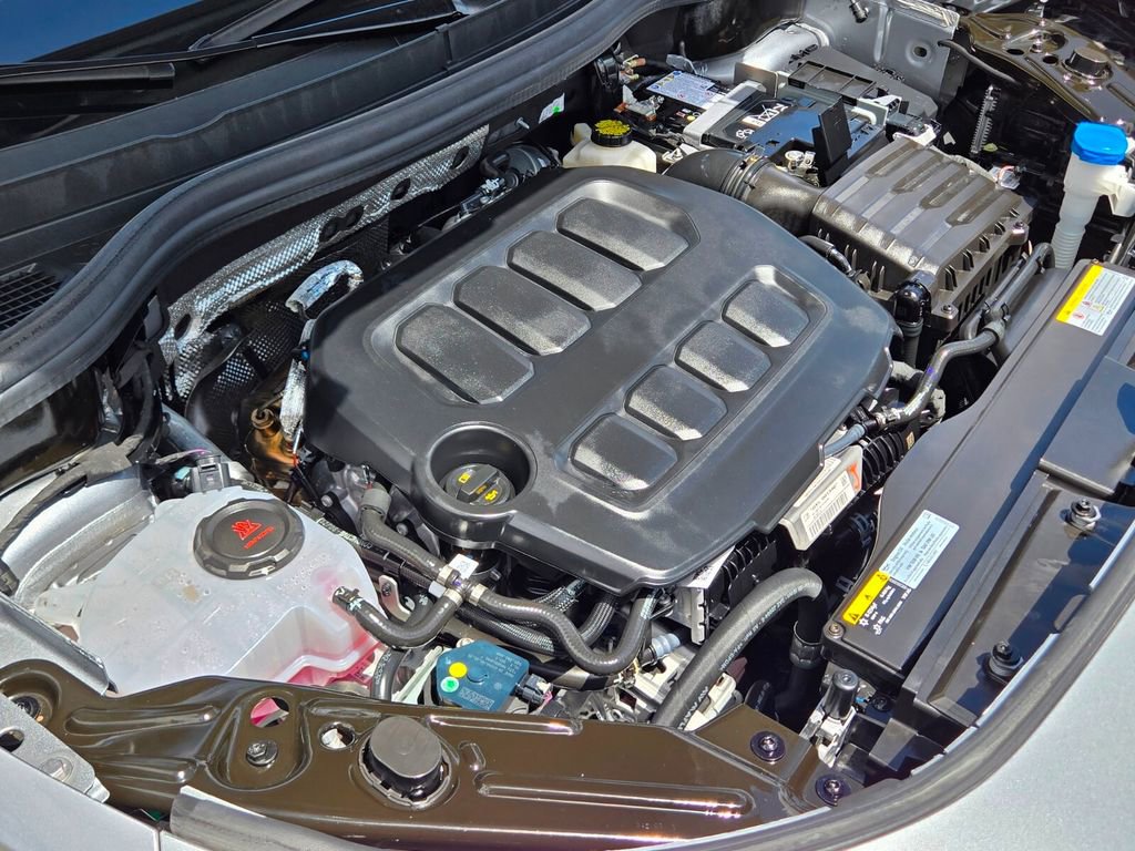 Certified 2025 Volkswagen Tiguan S FWD image 15