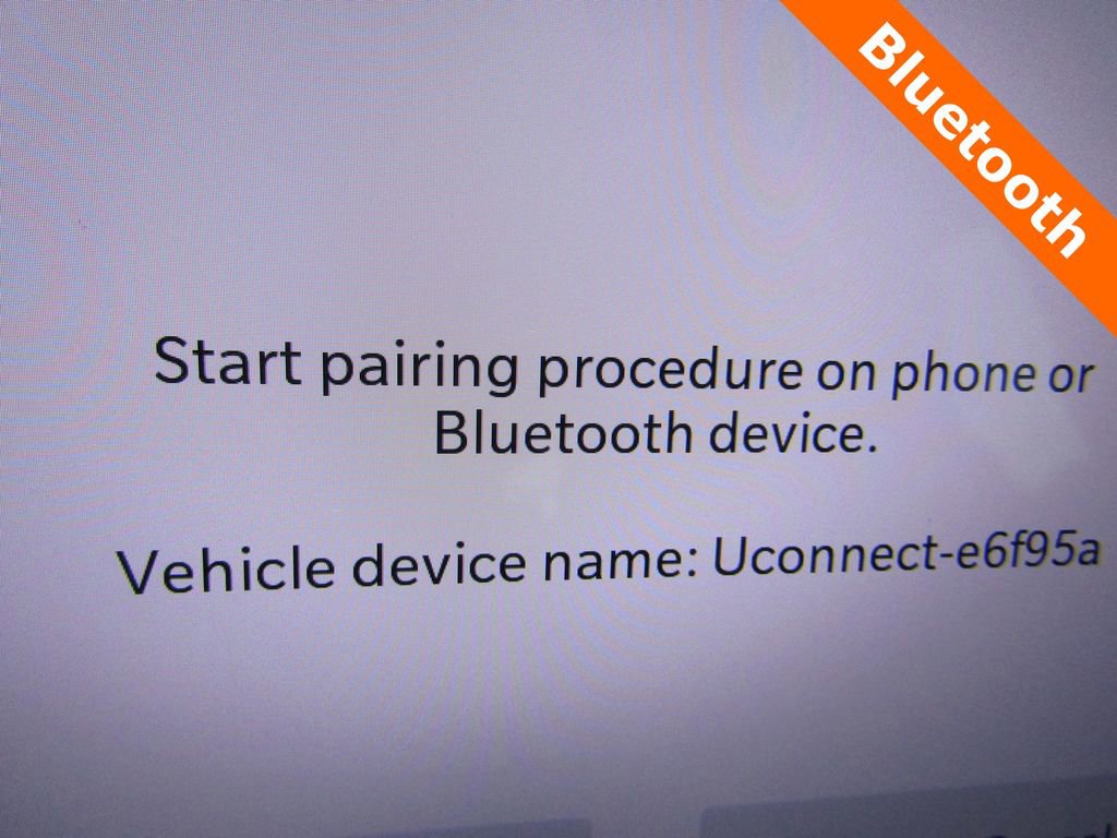 Used 2025 Chrysler Pacifica Select FWD image 15