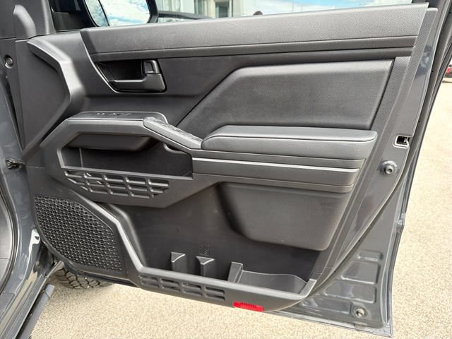 Used 2024 Toyota Tacoma SR w/ SR Upgrade Package AWD/4WD image 28