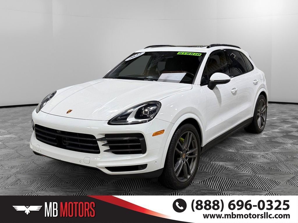 Used 2022 Porsche Cayenne Platinum Edition image 10