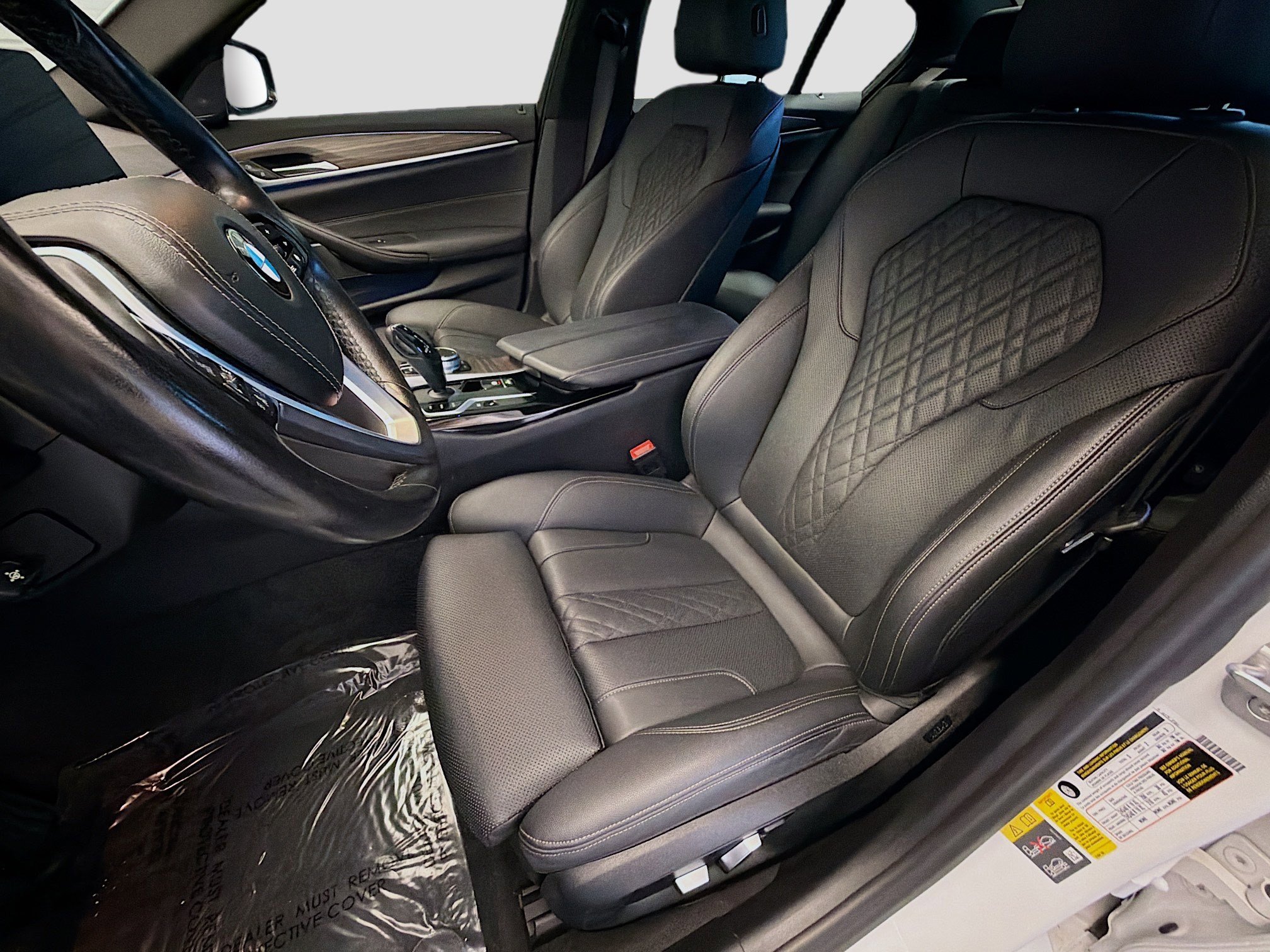 Used 2021 BMW 530e w/ Premium Package image 11