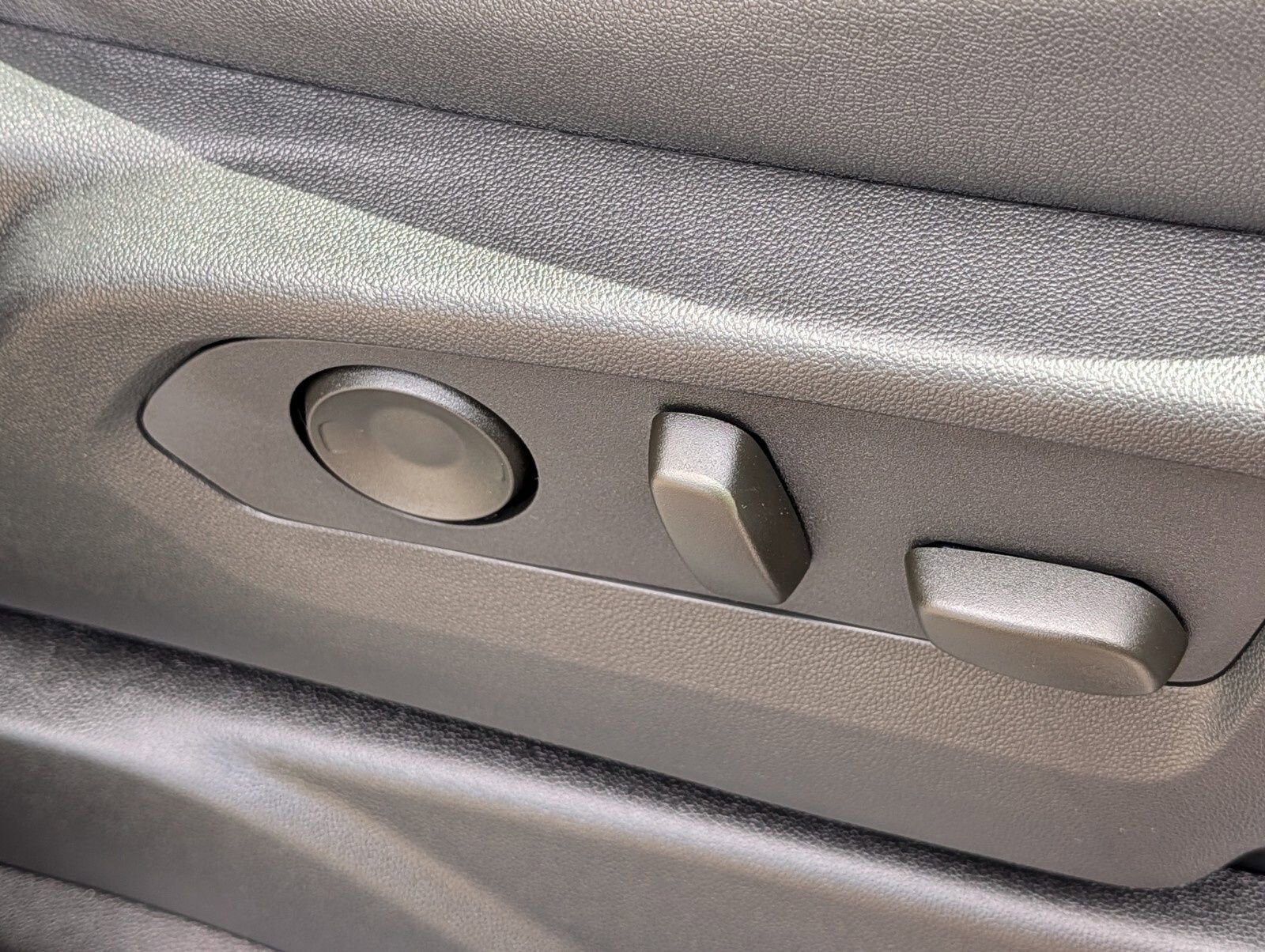 Used 2023 Chevrolet Tahoe RST w/ Luxury Package image 29