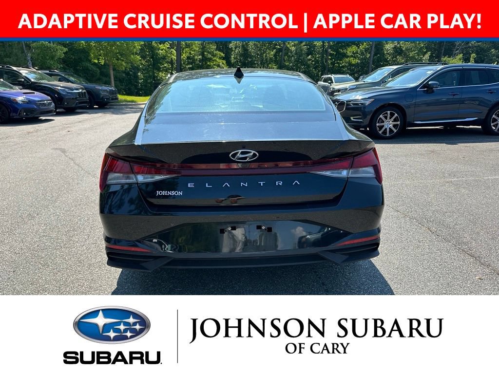 Used 2023 Hyundai Elantra SEL w/ Convenience Package FWD image 4