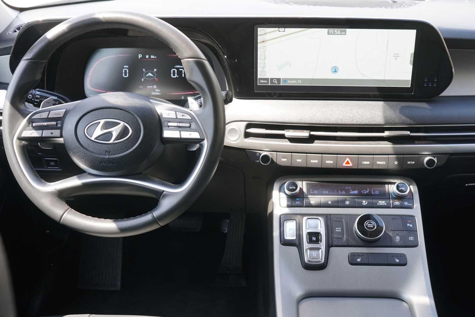 Used 2025 Hyundai Palisade SEL FWD image 22