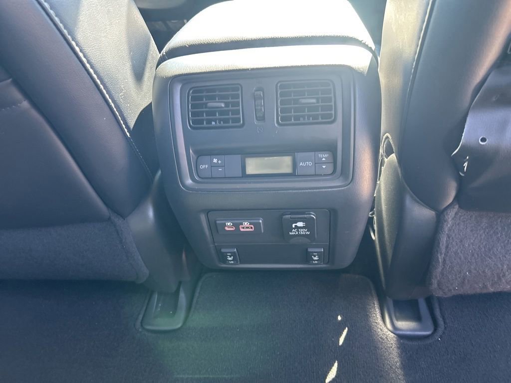 Used 2019 Nissan Pathfinder SL w/ Cargo Package image 27