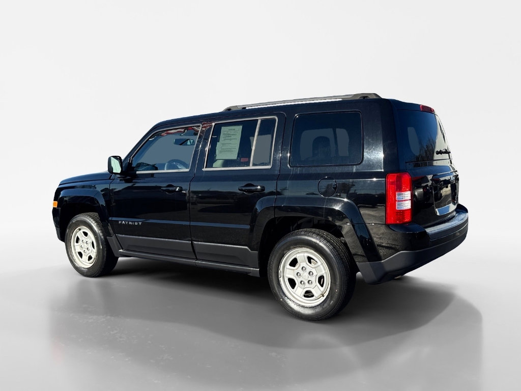 Used 2014 Jeep Patriot Sport w/ Power Value Group FWD image 4