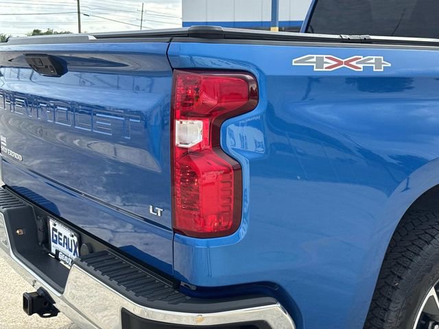 Used 2023 Chevrolet Silverado 1500 LT AWD/4WD image 12