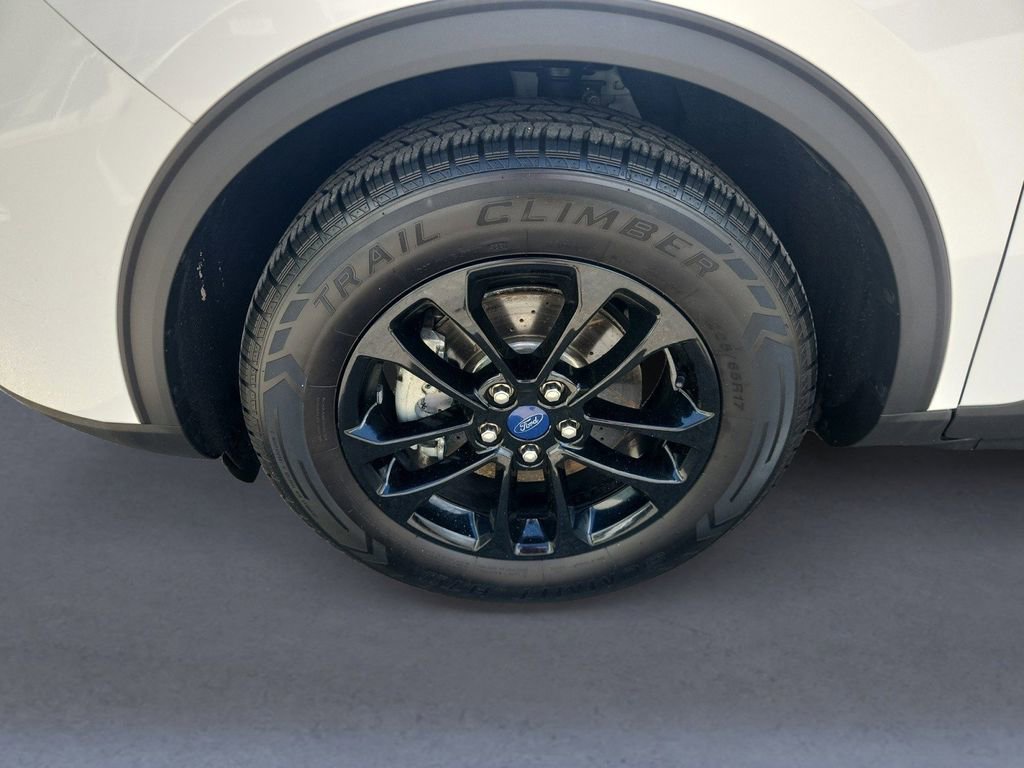 Used 2020 Ford Escape SE Sport image 8