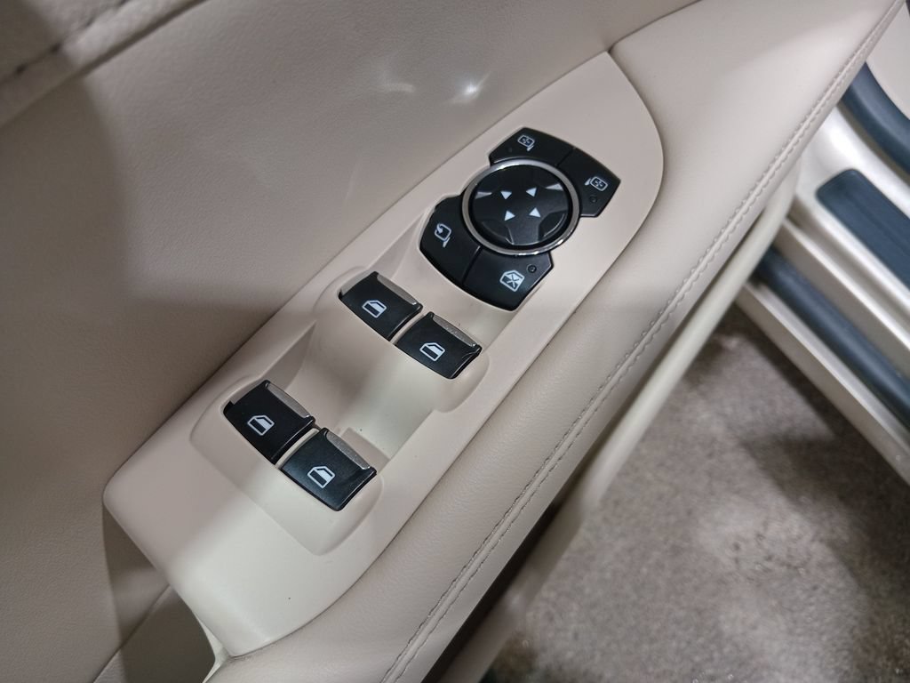 Used 2017 Lincoln MKZ Select w/ Select Plus Package FWD image 17