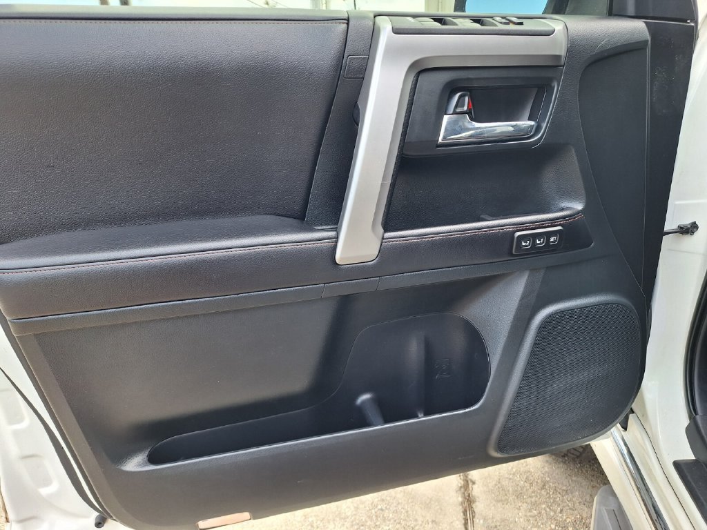 Used 2016 Toyota 4Runner Limited RWD image 36