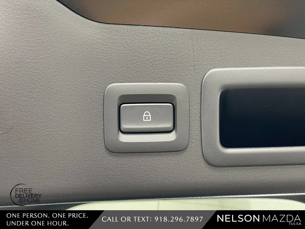 New 2026 MAZDA MAZDA3 2.5 S Hatchback w/ Premium Pkg FWD image 47