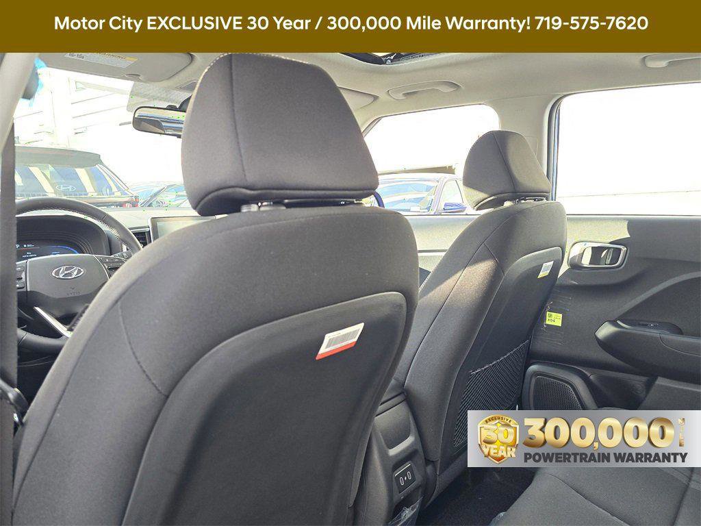 New 2025 Hyundai Venue SE image 21