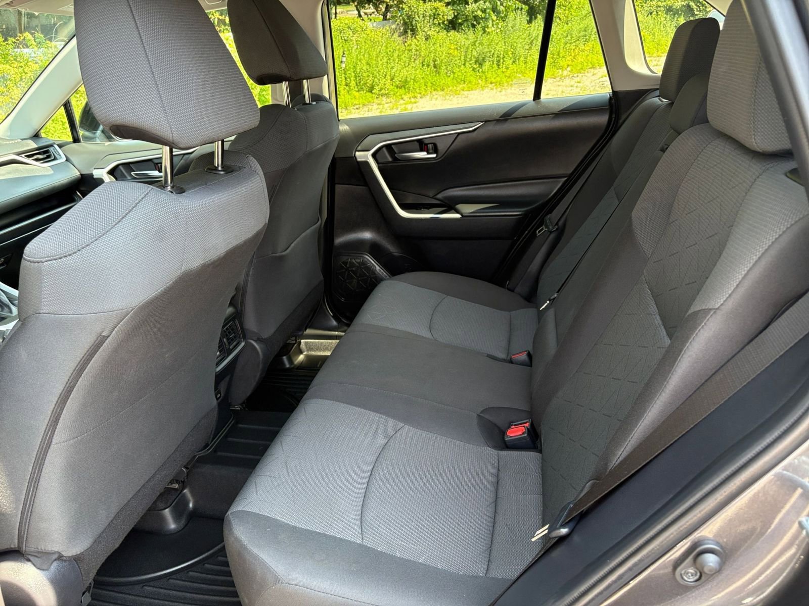 Used 2024 Toyota RAV4 XLE image 25