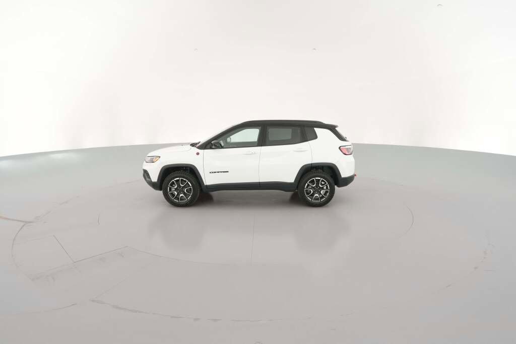 New 2026 Jeep Compass Trailhawk image 6