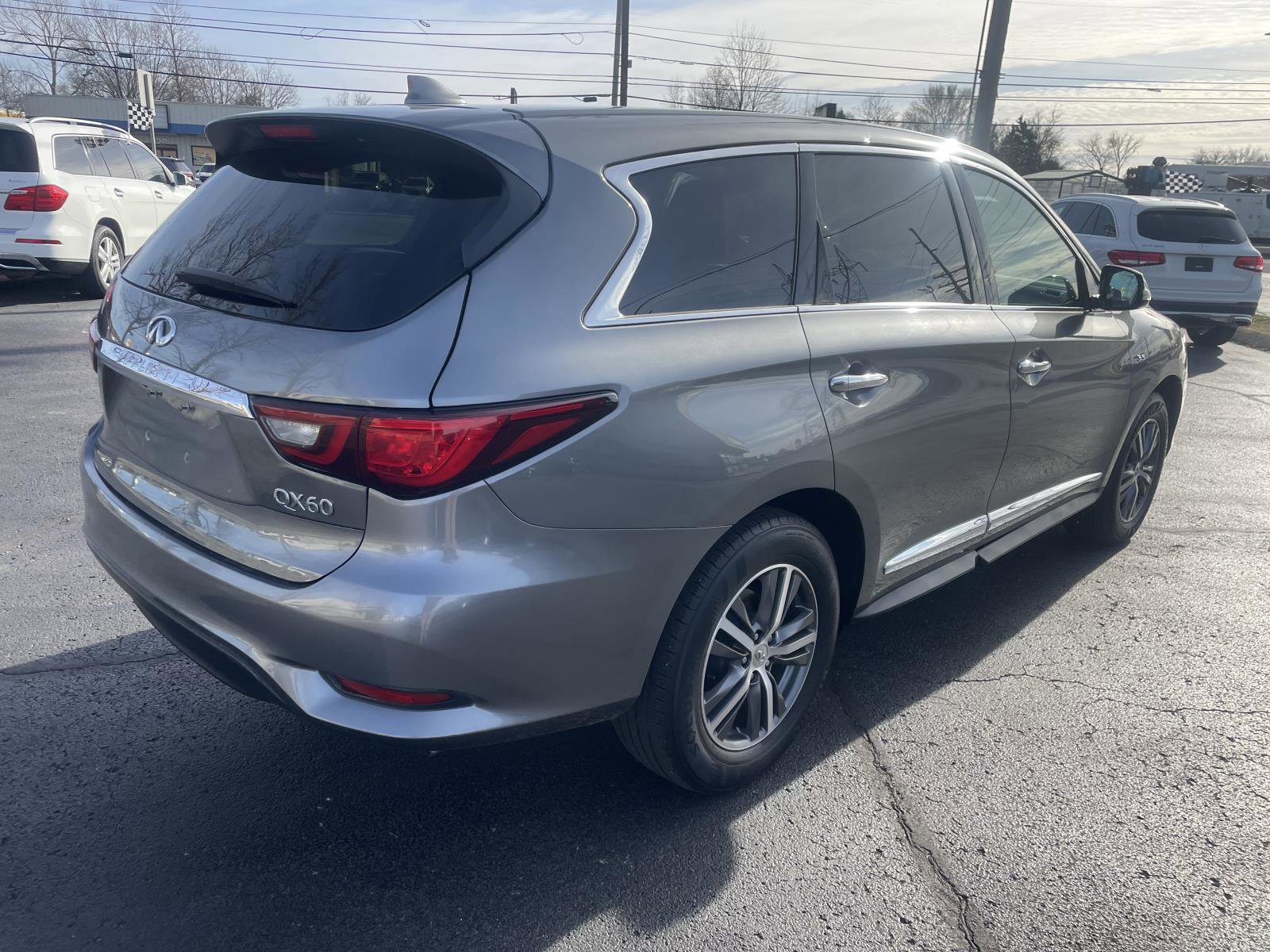 Used 2020 INFINITI QX60 Pure image 4