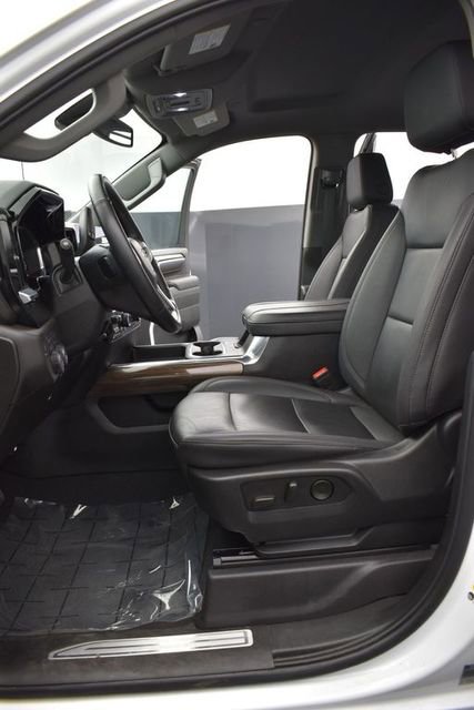 Used 2024 Chevrolet Silverado 3500 LT w/ Z71 Sport Edition image 9