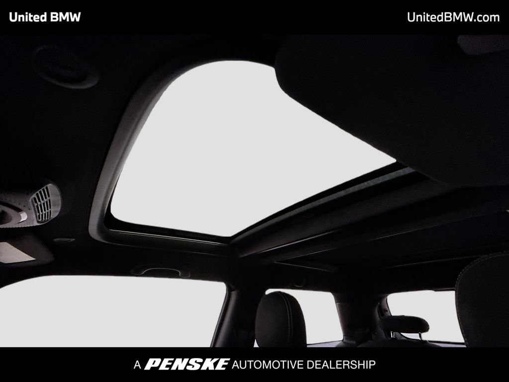 Used 2015 MINI Cooper 2-Door Hardtop image 10