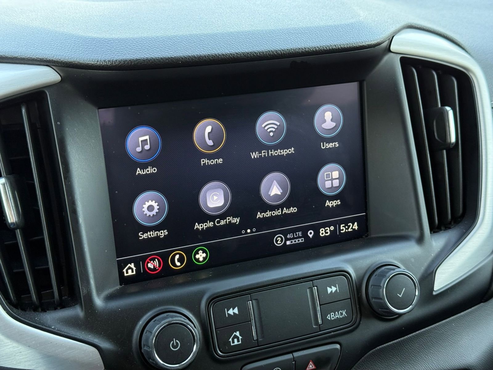 Used 2024 GMC Terrain SLT image 20