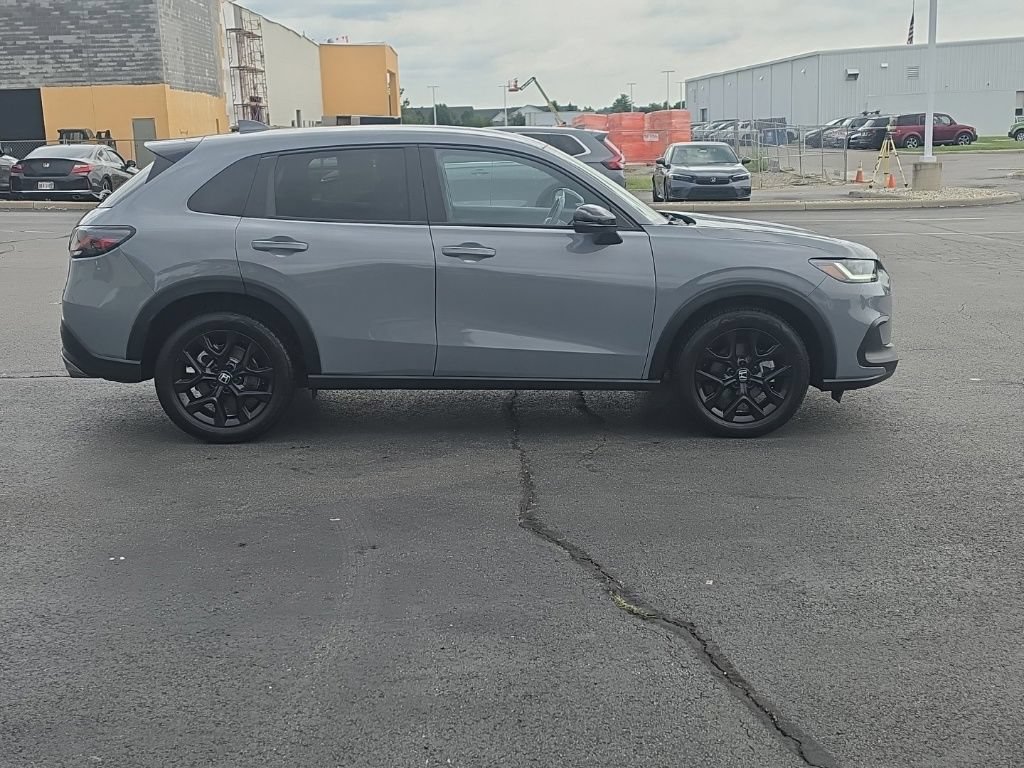 Used 2024 Honda HR-V Sport image 11