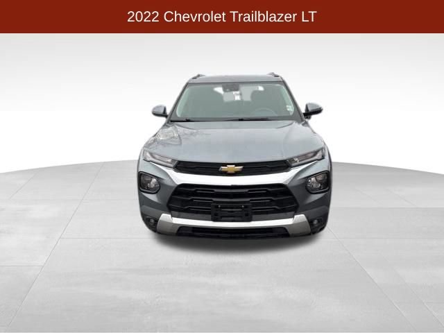 Used 2022 Chevrolet TrailBlazer LT image 2