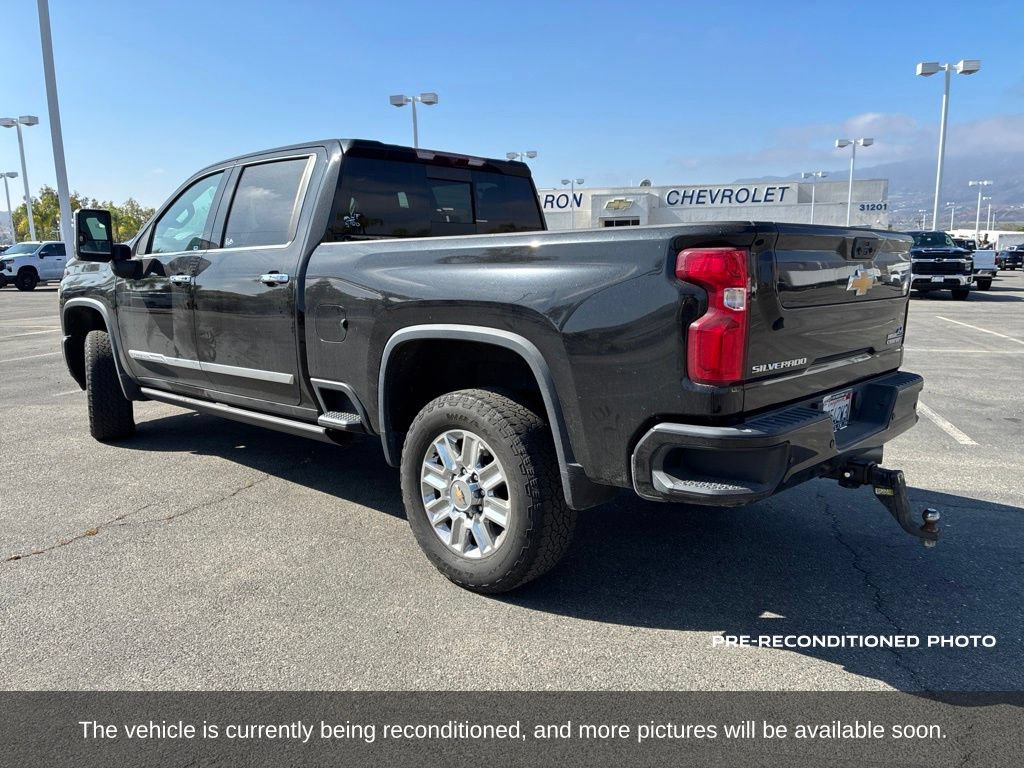 Used 2024 Chevrolet Silverado 2500 High Country w/ LPO, Dark Essentials Package AWD/4WD image 8