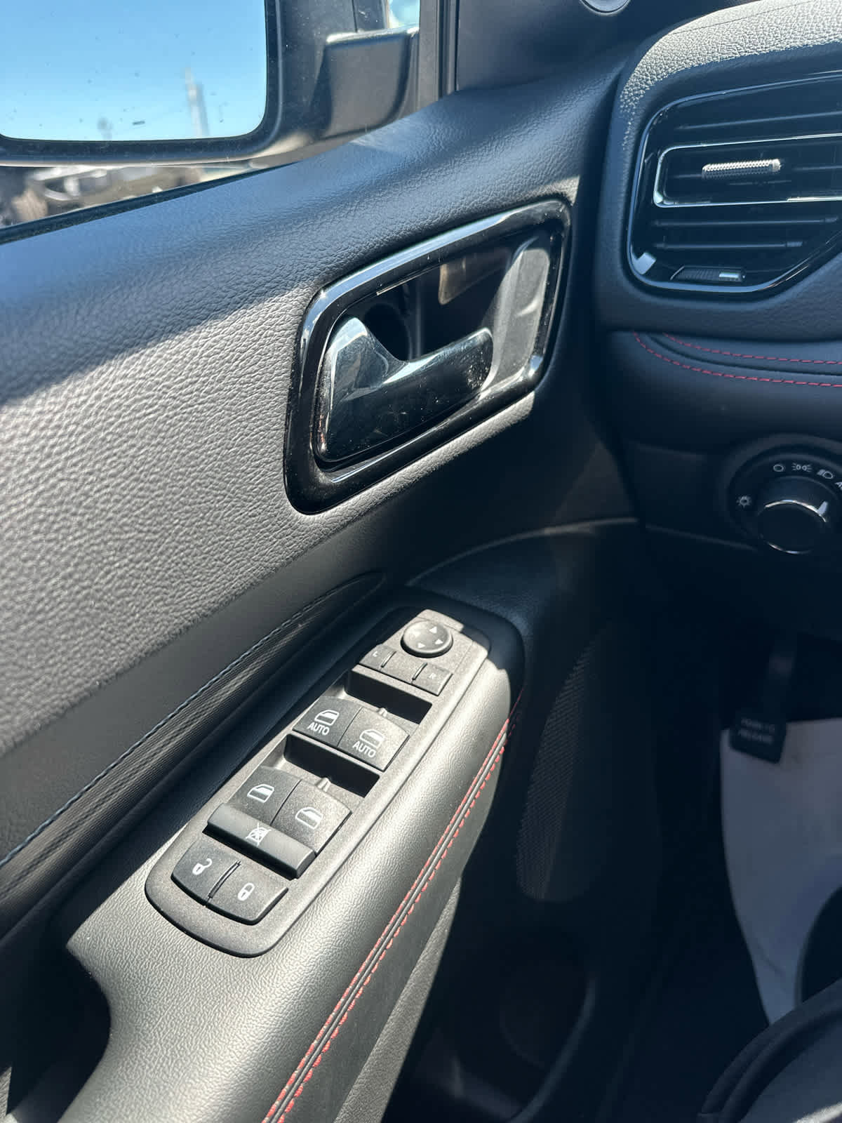 Used 2024 Dodge Durango R/T w/ Blacktop Package image 19