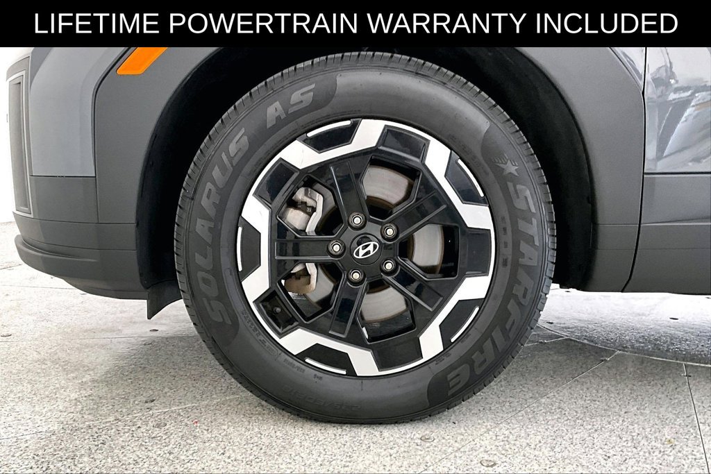 Used 2025 Hyundai Santa Fe SEL FWD image 12