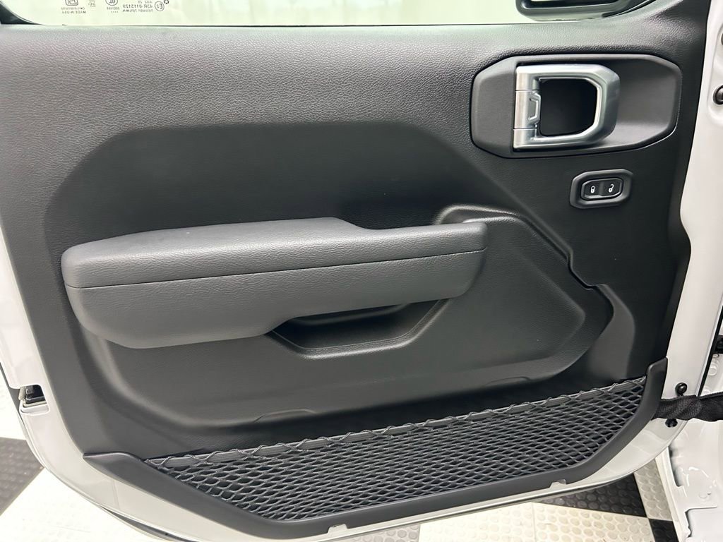 New 2026 Jeep Gladiator Sport image 10