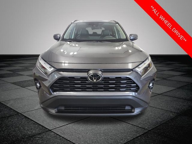 Used 2023 Toyota RAV4 XLE Premium AWD/4WD image 2