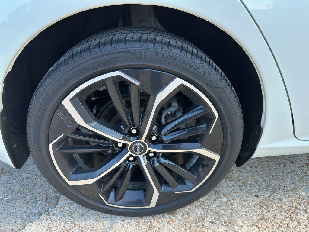 Used 2023 Nissan Altima 2.5 SR w/ SR Premium Package AWD/4WD image 9