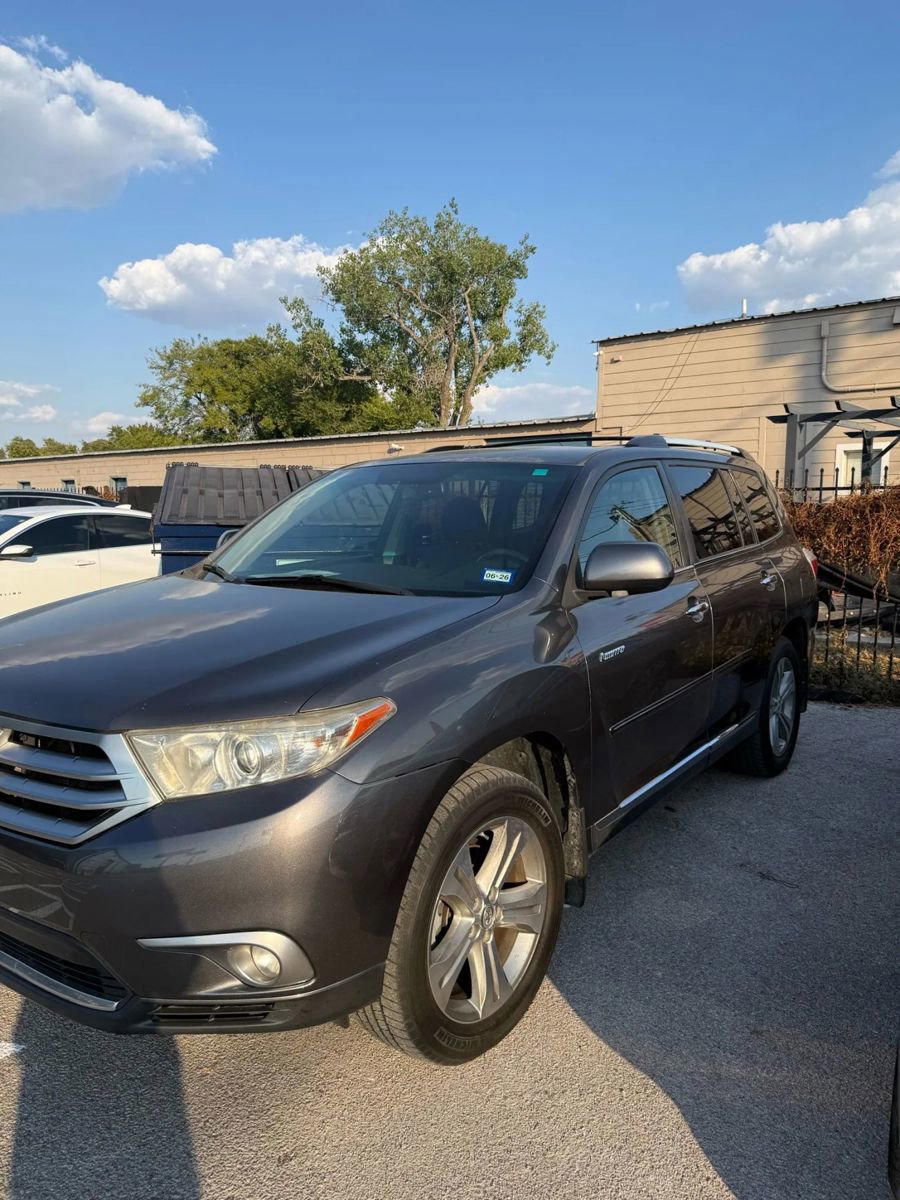 Used 2013 Toyota Highlander Limited