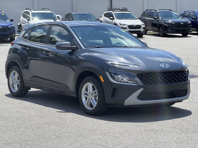Used 2022 Hyundai Kona SE w/ Cargo Package FWD image 15