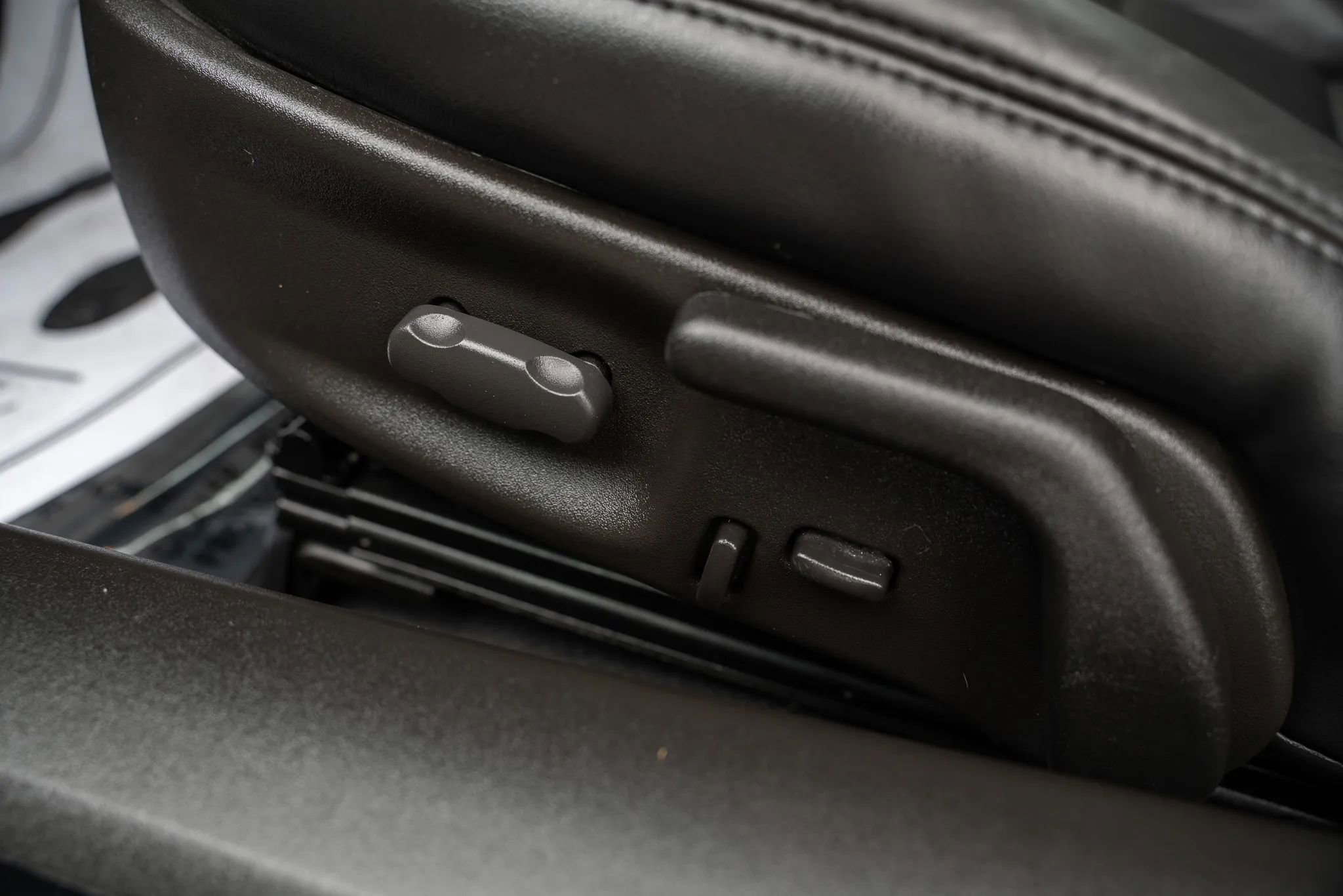 Used 2008 Chevrolet Corvette Convertible w/ Preferred Equipment Group image 19