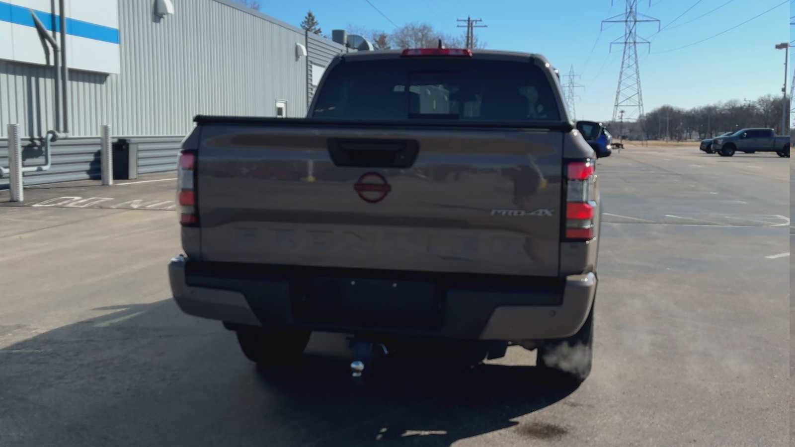 Used 2023 Nissan Frontier PRO-4X w/ Pro Convenience Package image 3