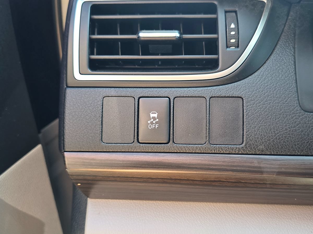 Used 2016 Toyota Camry LE FWD image 44