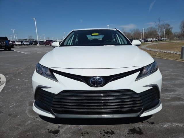 Used 2024 Toyota Camry LE image 2