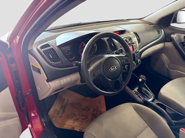 Used 2013 Kia Forte EX FWD image 10